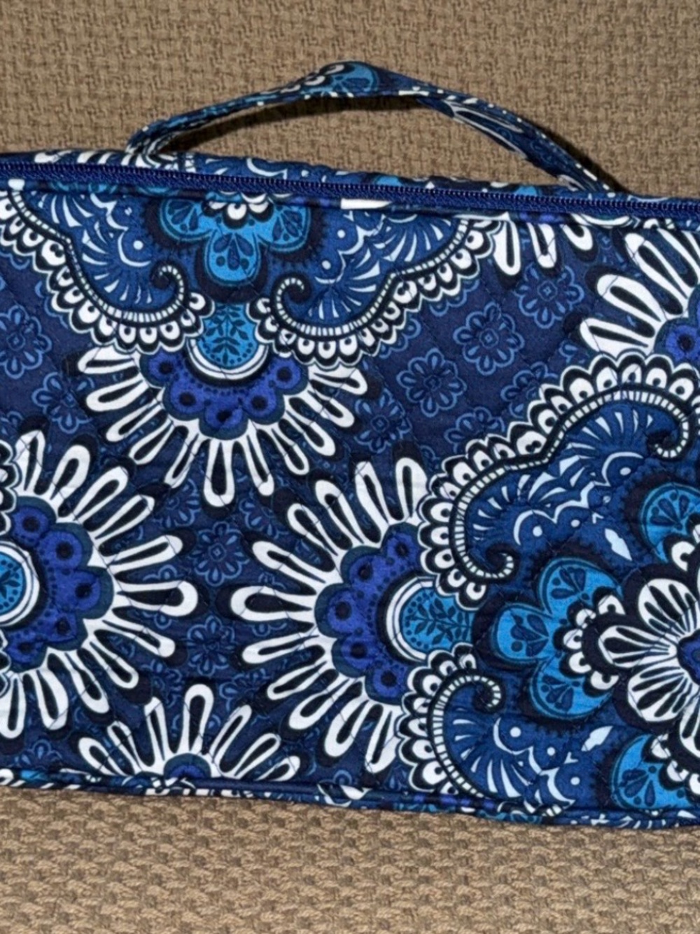 Vera Bradley Blue Floral Quilted Weekender Tote Bag 6 piece set - Picture 7 of 9